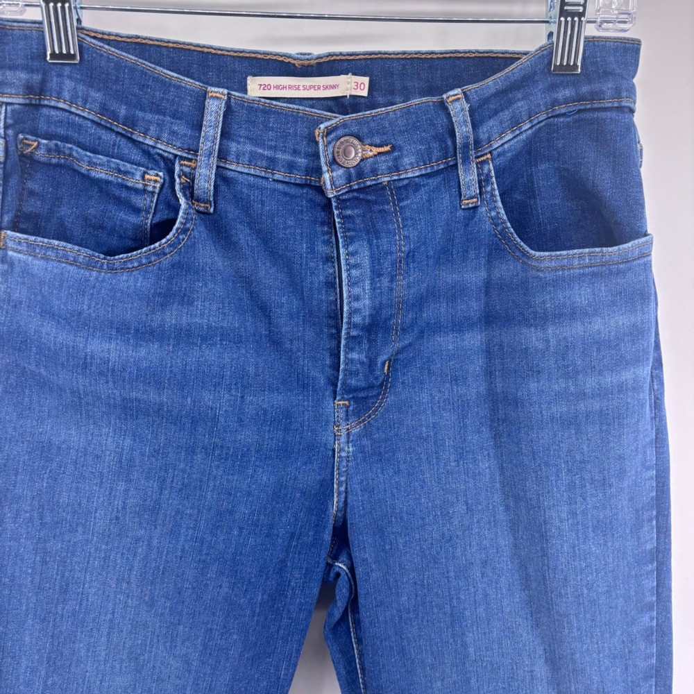 Levi's 720 High Rise Super Skinny Jeans Size 30 Dark Wash Denim Women 29" inseam - Picture 2 of 7